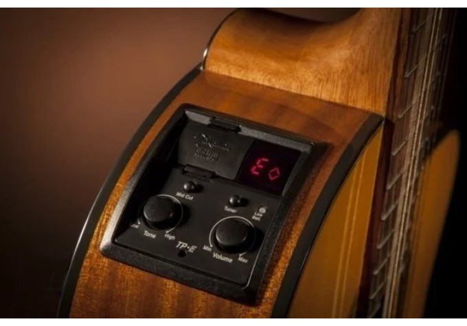 Takamine GC3CE 4/4 Natural