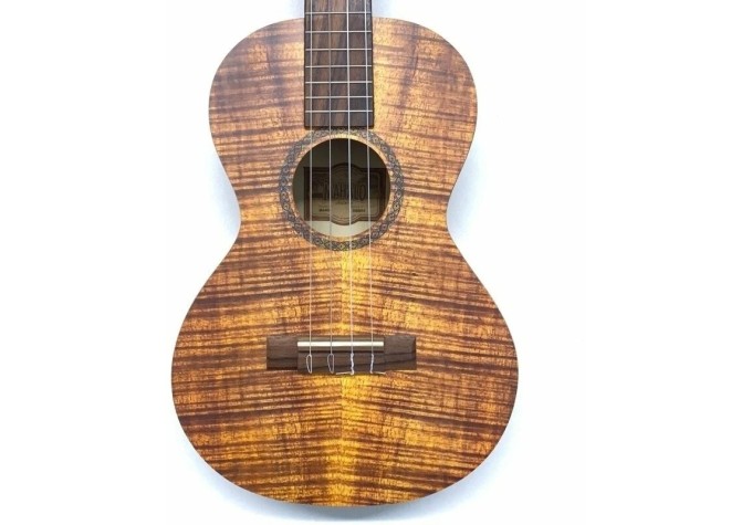 Mahalo MA4KA Artist Elite Series Barytónové ukulele Photo Flame Koa