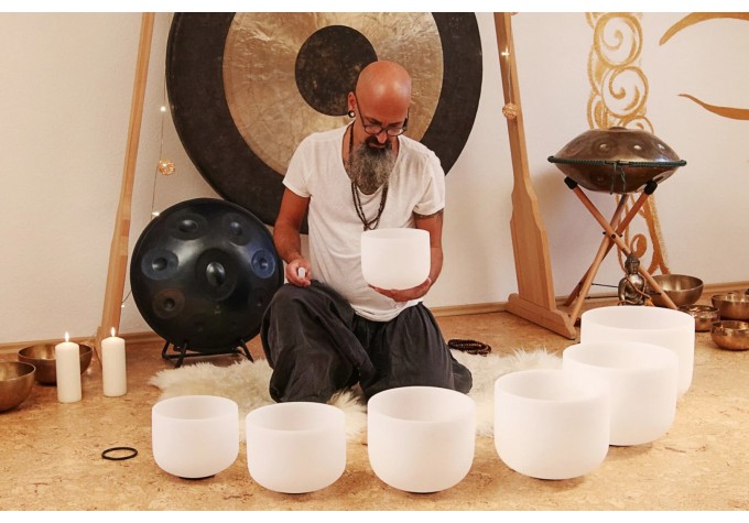 Sela 8“ Crystal Singing Bowl Set Frosted 440Hz B